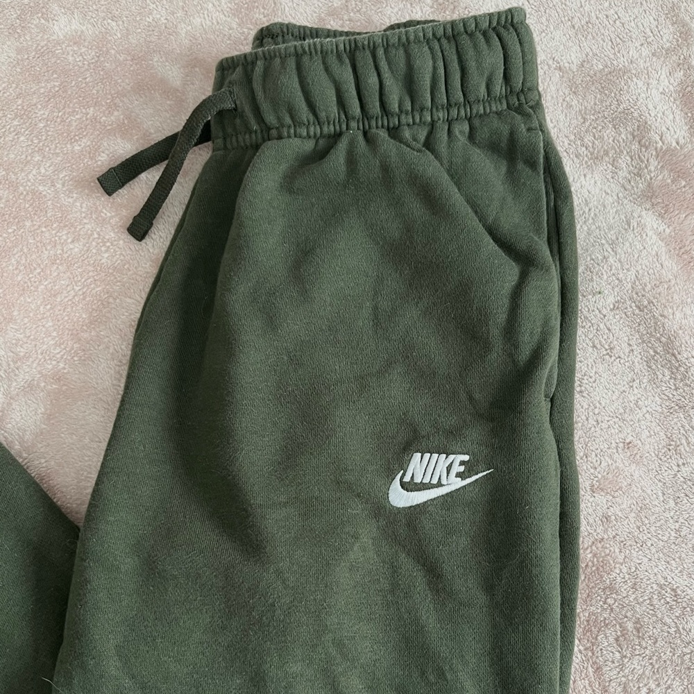 Nike Sweatpants